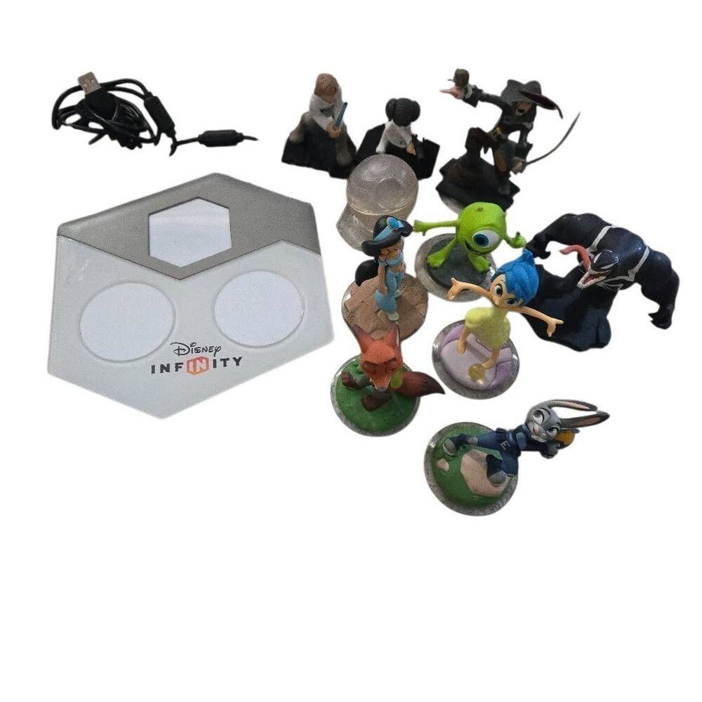 Disney Infinity 3.0 Portal and Figures